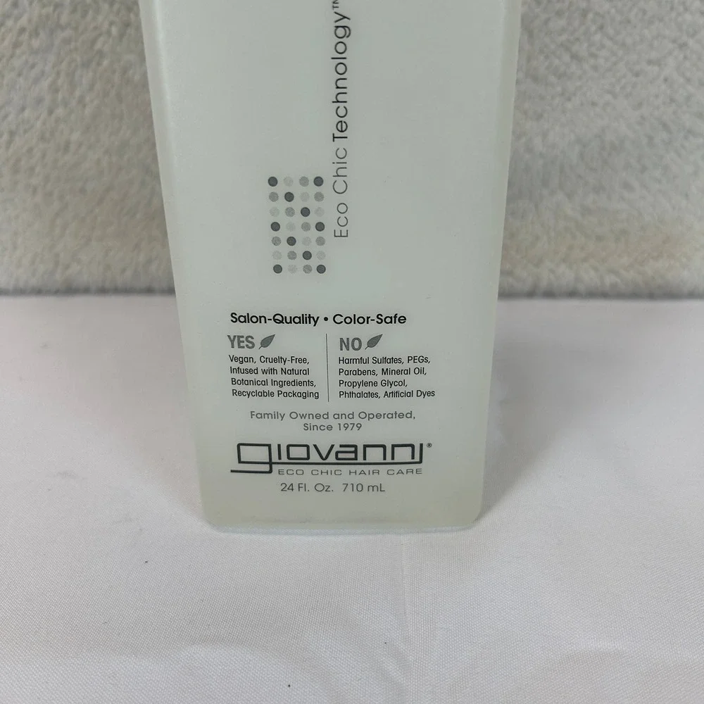 Giovanni Smooth As Silk Deeper Moisture Conditioner Damaged Hair 24oz 710mL Pump